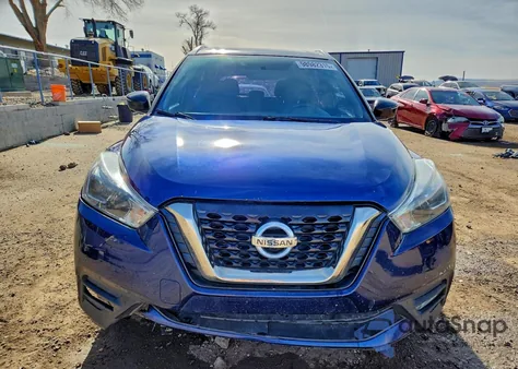 2018 Nissan Kicks S z USA, uszkodzony, nr VIN 3N1CP5CU4JL528443